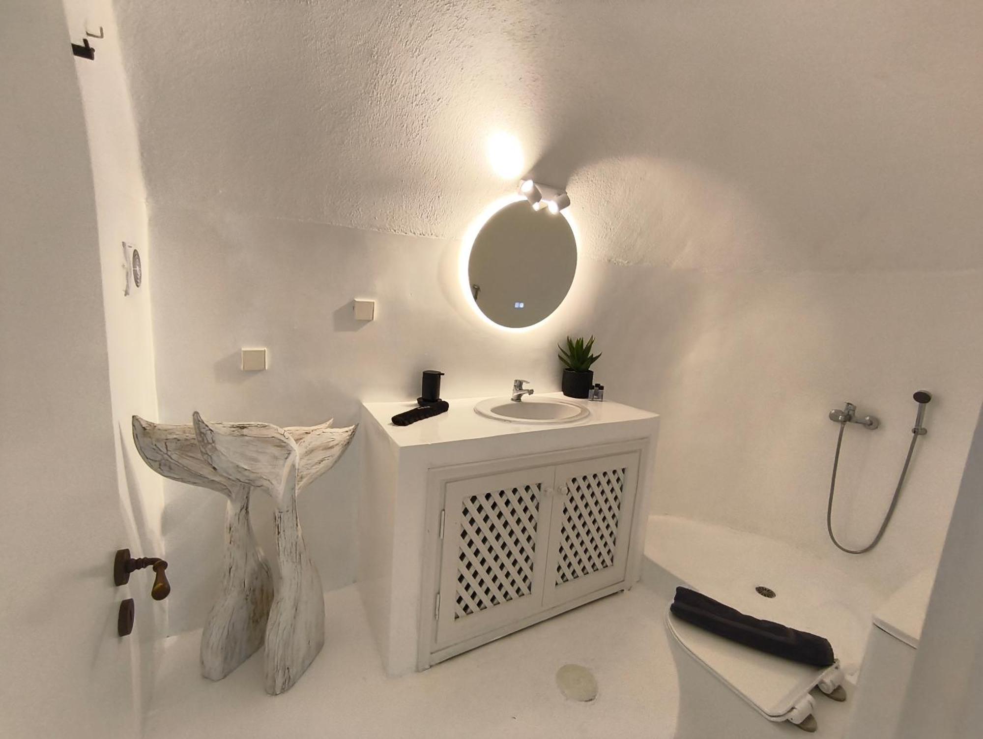 The Magic Luxury Cave Suites Vóthon Extérieur photo